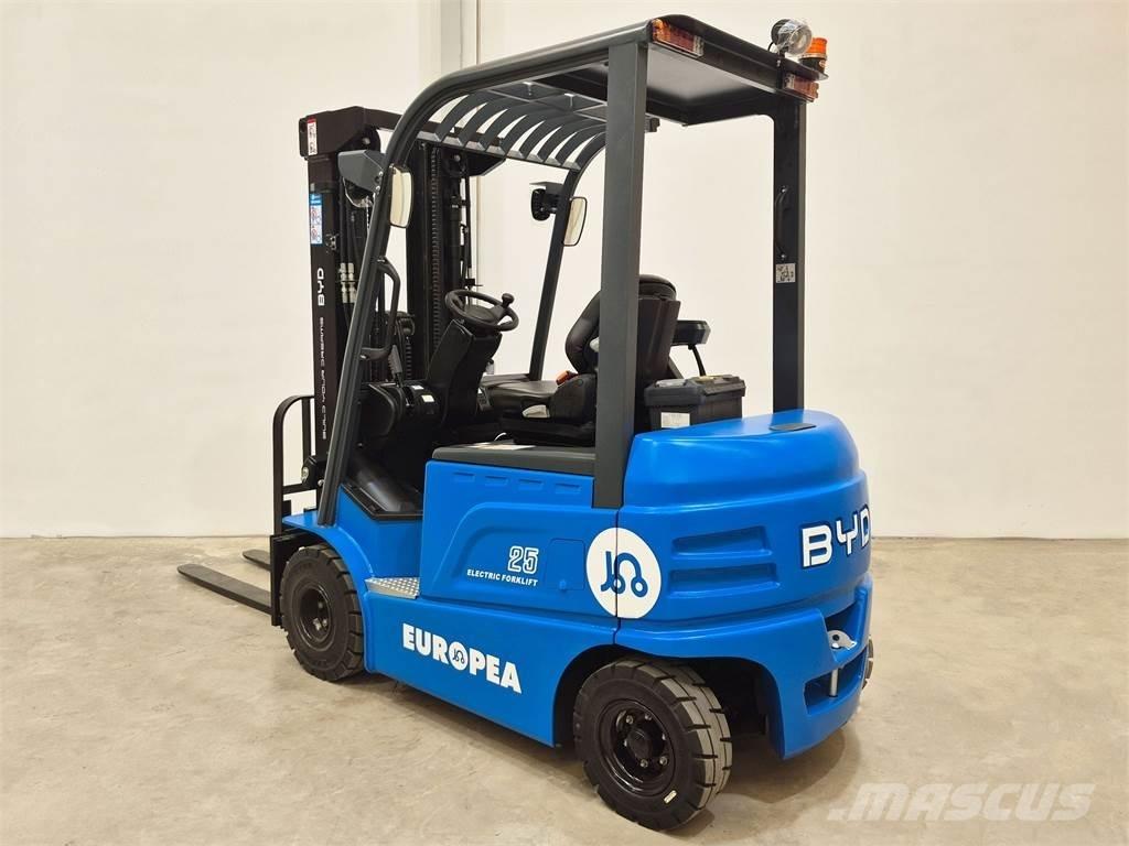 BYD SEF25C شاحنات ذات رافعات شوكية تعمل بالكهرباء