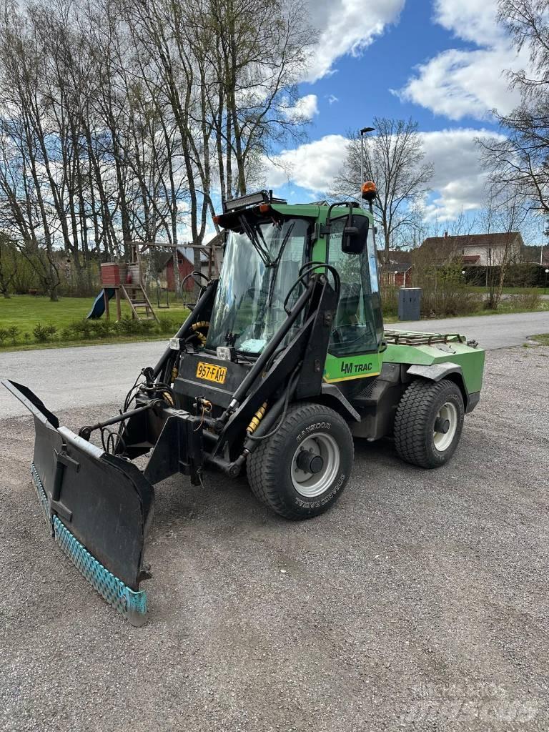 LM Trac 485 جرارات مدمجة