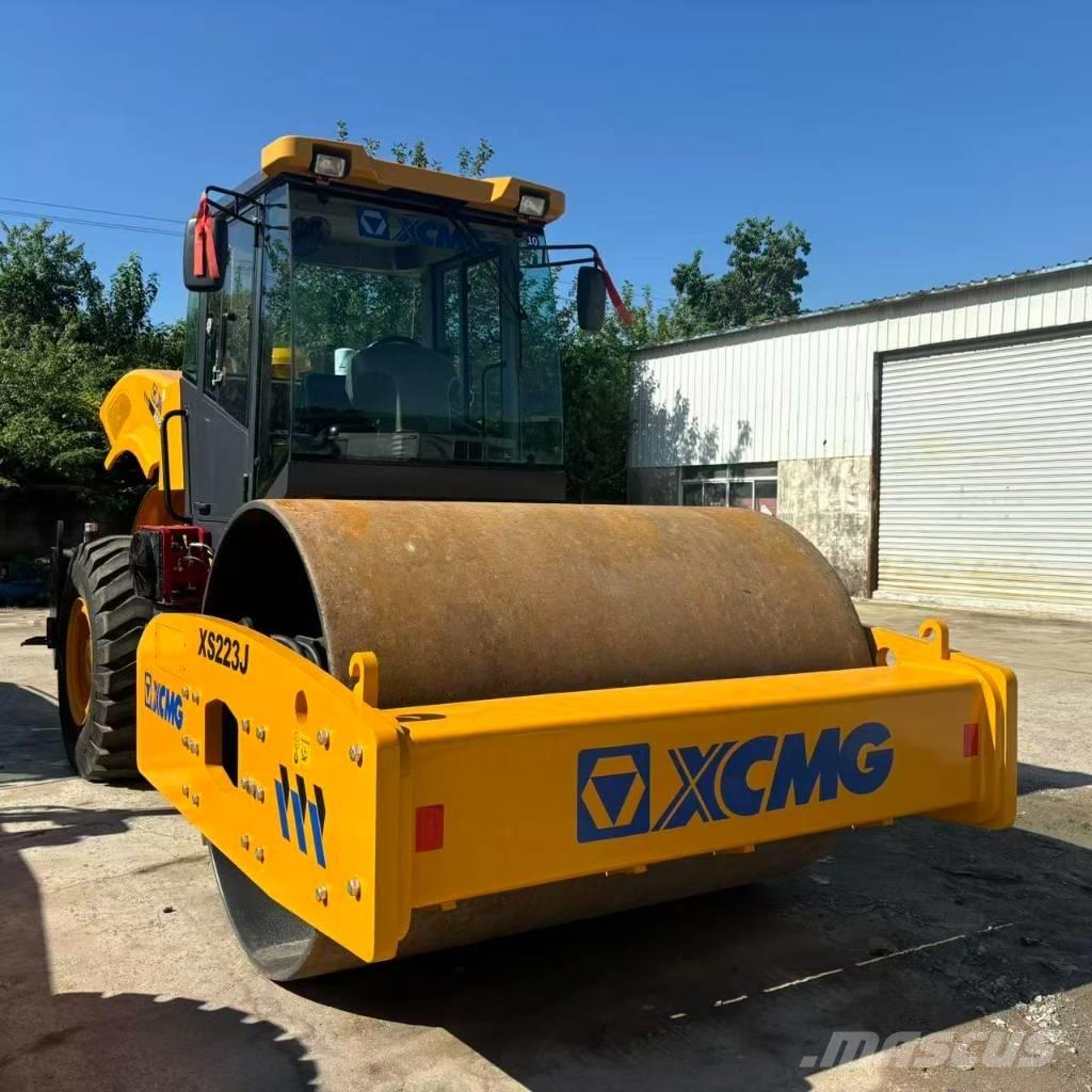 XCMG XS223J مداحل أحادية الأسطوانة