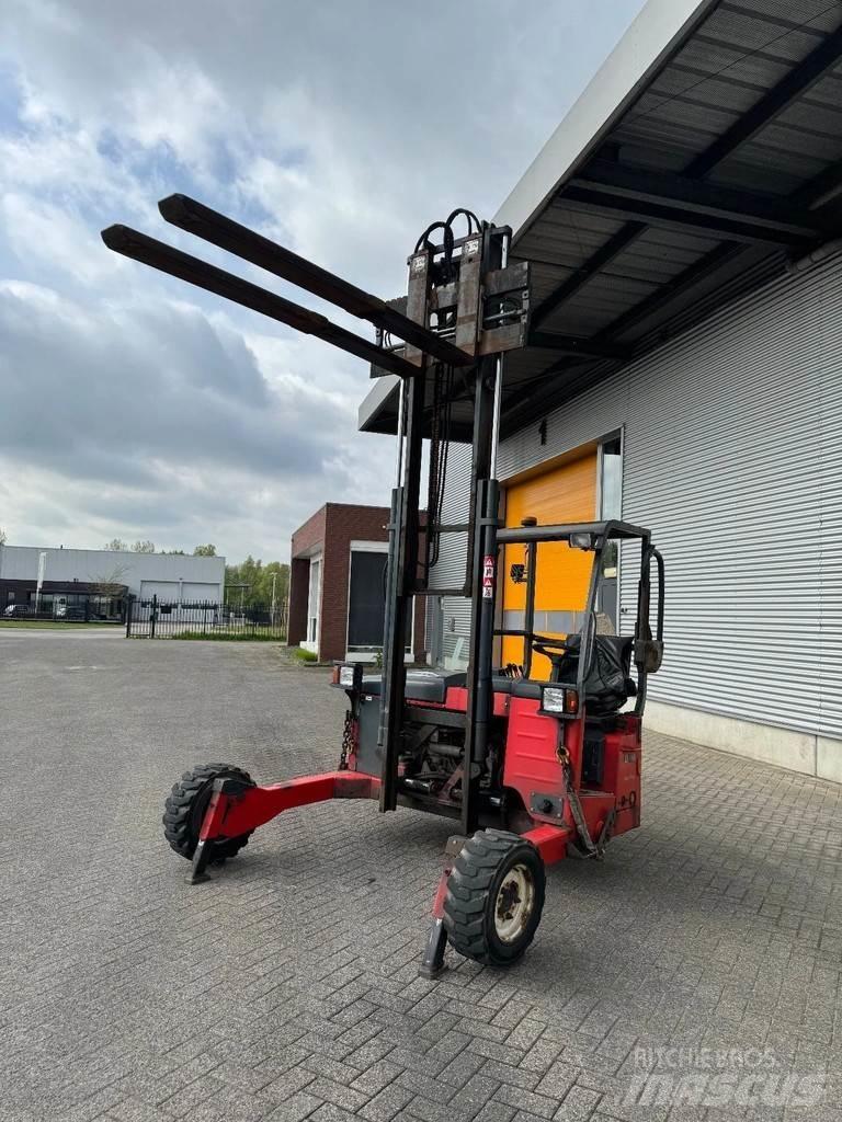 Moffett M4 20.3 رافعات شوكية مثبتة على شاحنات