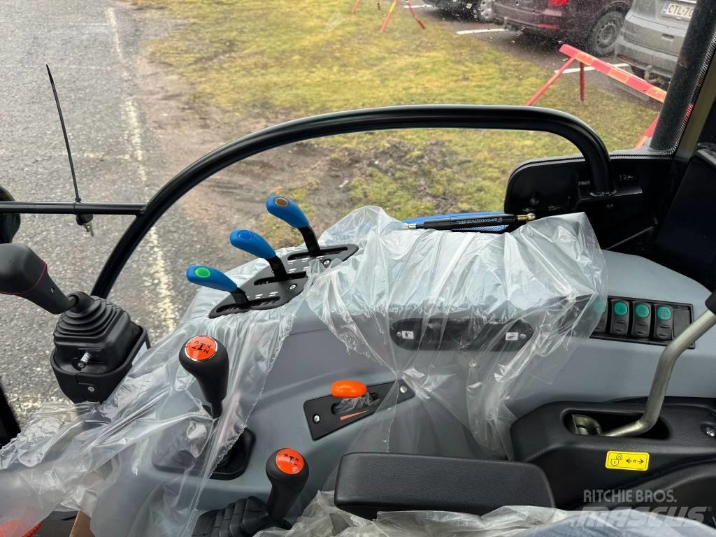 New Holland T 4.75 الجرارات