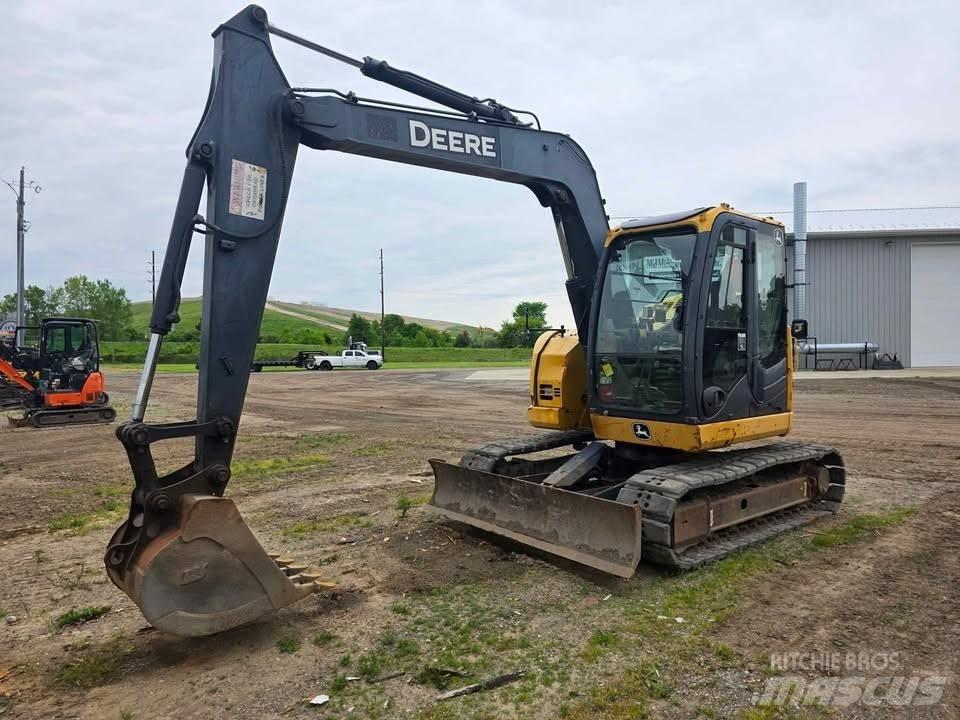 DEERE 75D حفارات زحافة