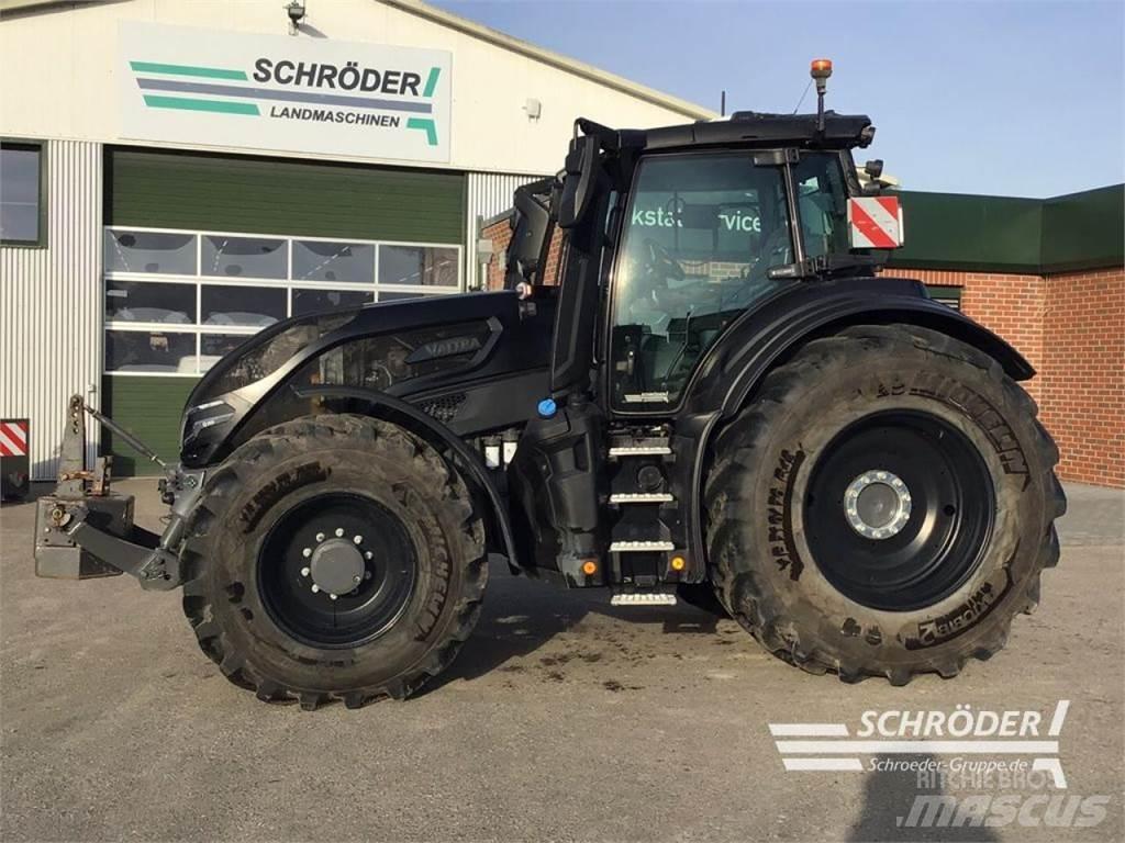 Valtra Q 305 الجرارات