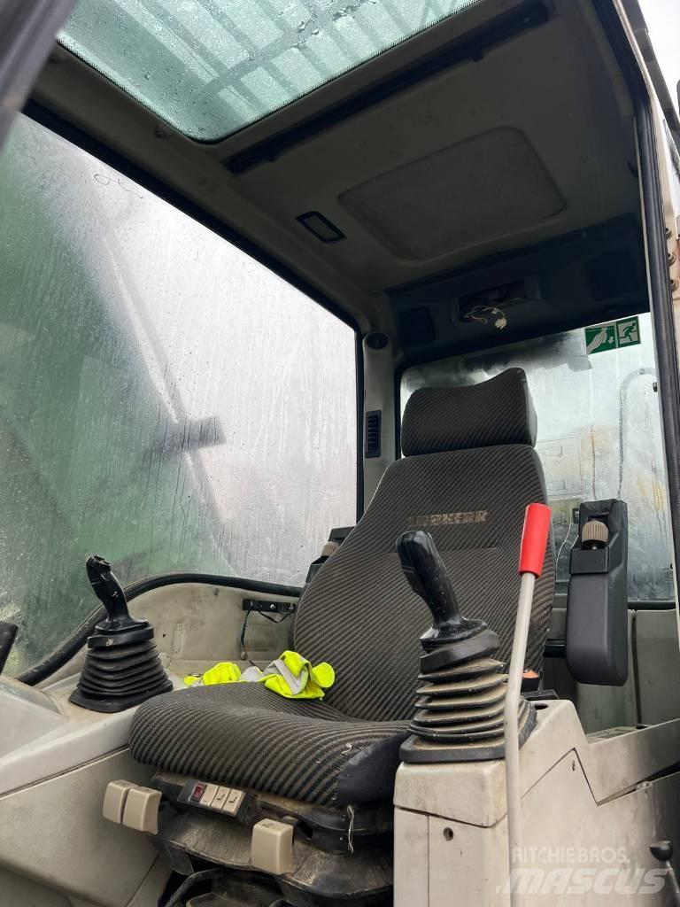 Liebherr 934 حفارات زحافة
