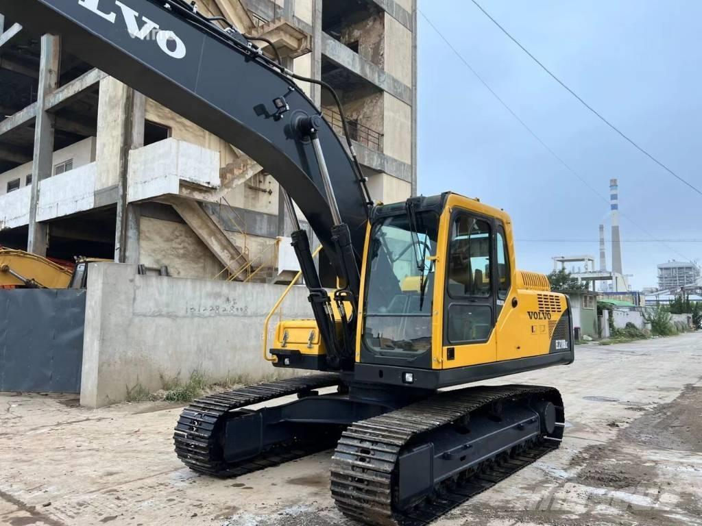 Volvo EC 210 B LC حفارات زحافة