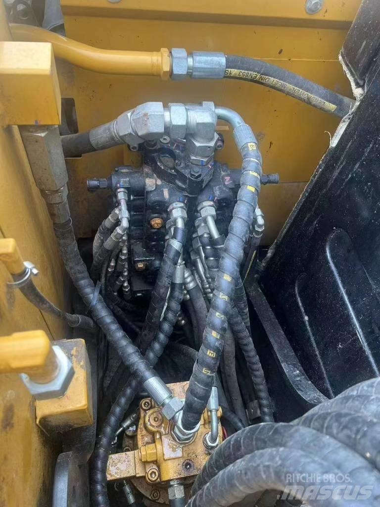 Sany SY 75 C pro حفارات زحافة