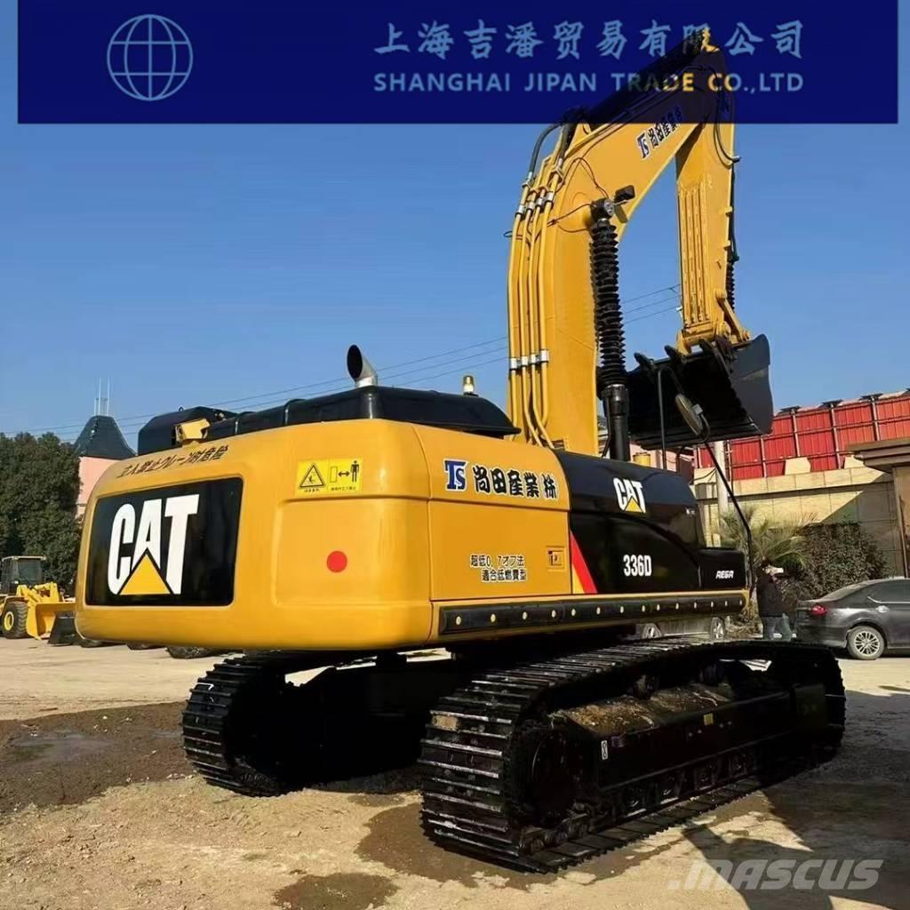 CAT 336 حفارات زحافة