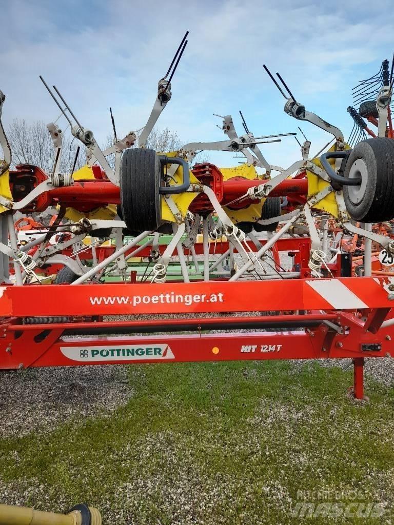 Pöttinger hit 12.14t مكابس وميبسات التبن