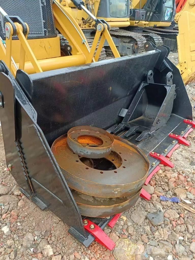 CAT 420 F لوادر ذات جرافات عكسية