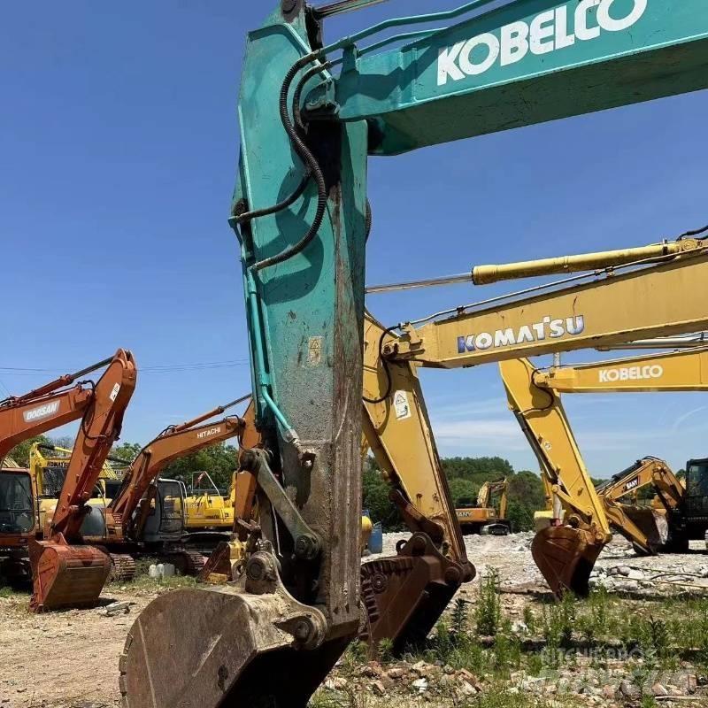 Kobelco SK 200 حفارات زحافة