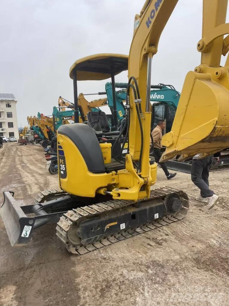 Komatsu PC 35 حفارات صغيرة أقل من 7 طن (حفارات صغيرة)