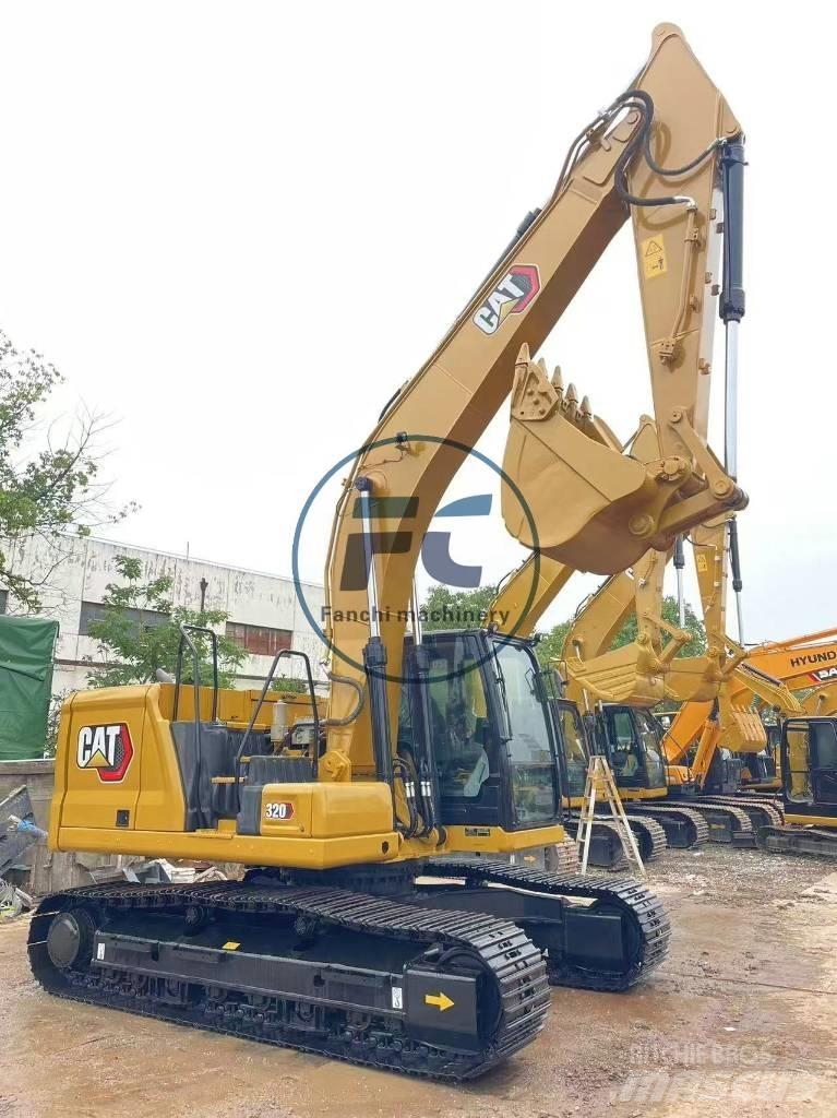 CAT 320 حفارات زحافة