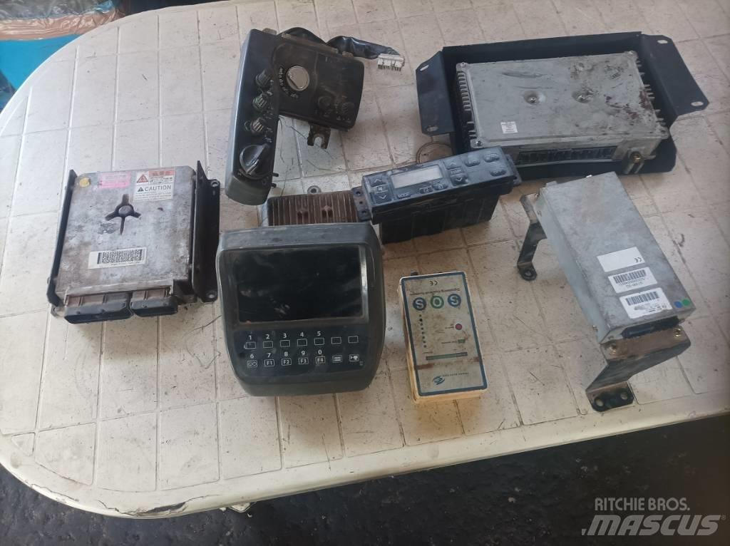 Hitachi ZX 350 LC-6 إلكترونيات