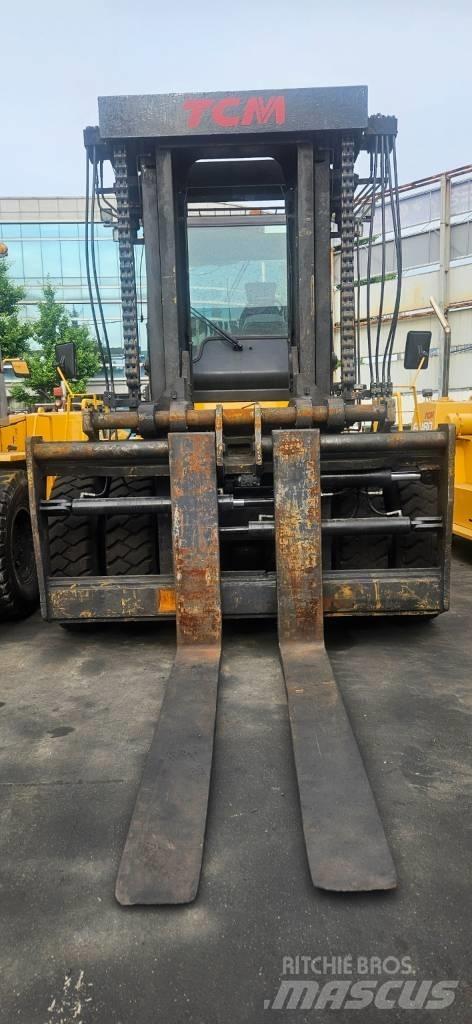 TCM FD250-3 شاحنات ذات رافعات شوكية - أخرى