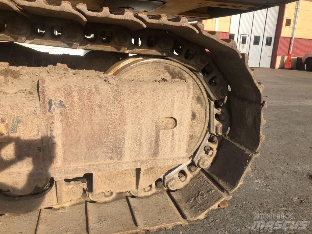 JCB JS 330 LC حفارات زحافة