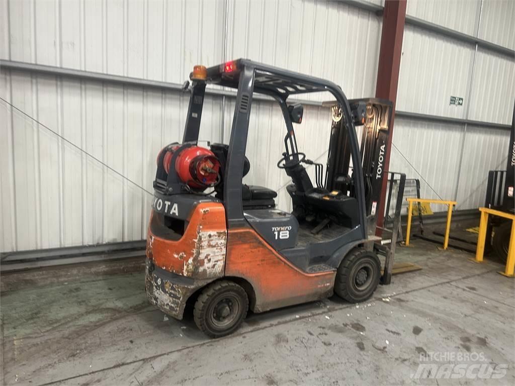 Toyota 02-8FGF18 شاحنات LPG