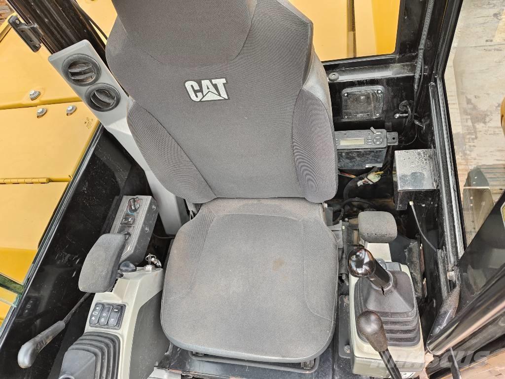 CAT 305.5 E2 حفارات صغيرة أقل من 7 طن (حفارات صغيرة)