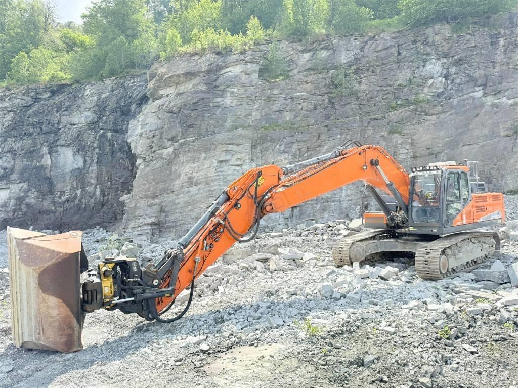 Doosan DX 300 LC-5 حفارات زحافة