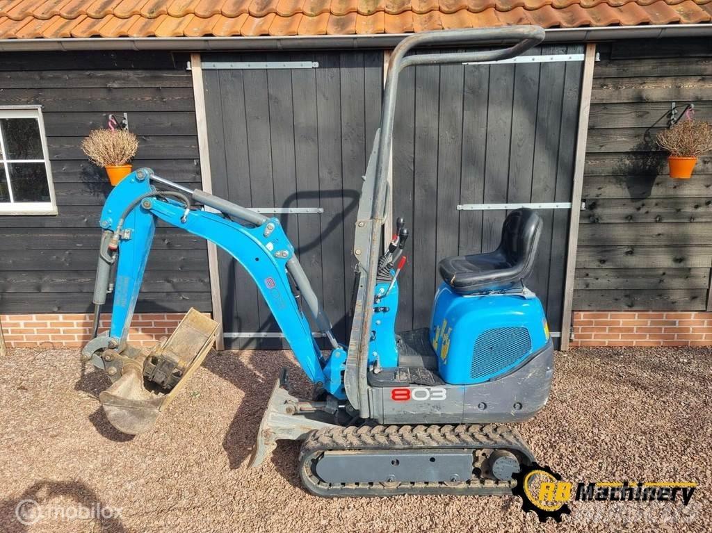 Wacker Neuson 803 حفارات صغيرة أقل من 7 طن (حفارات صغيرة)