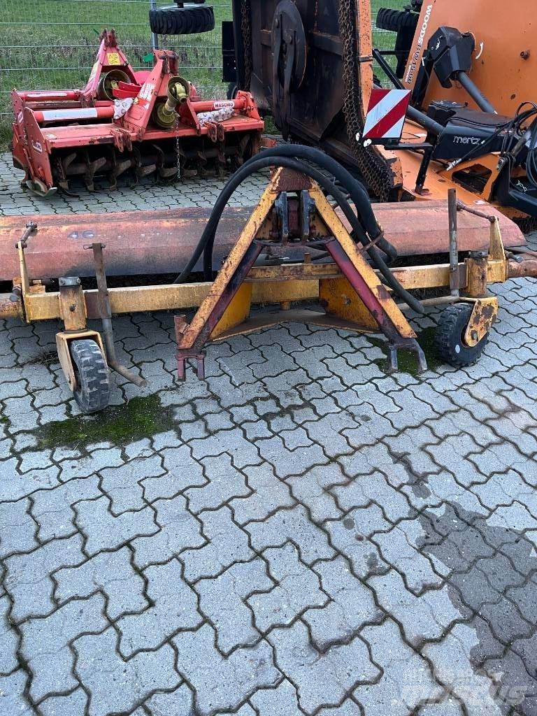 GMR HF 25 A كناسات