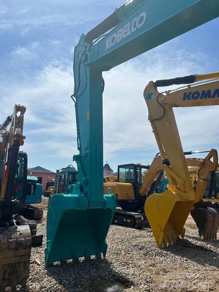 Kobelco SK200D حفارات زحافة