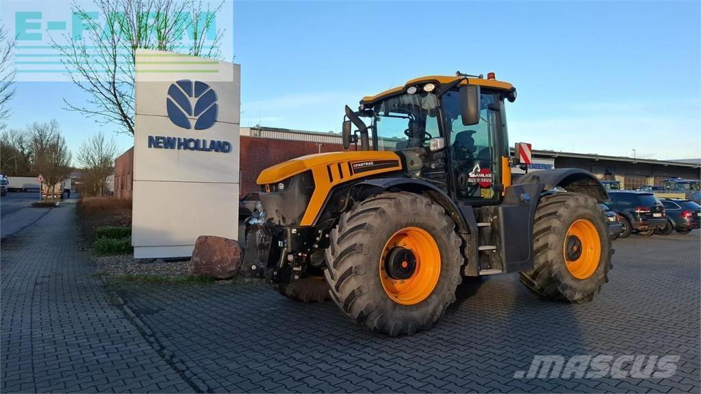 JCB 4220 fastrac الجرارات