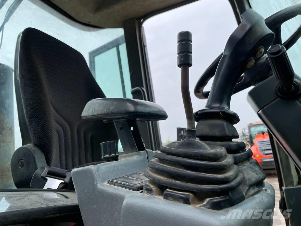 Volvo L 30 ZX لوادر بعجل