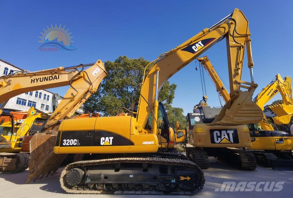 CAT 320 C L حفارات زحافة