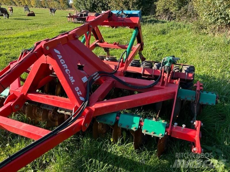 Agro-Masz ATO-30 زحافات ساحقة
