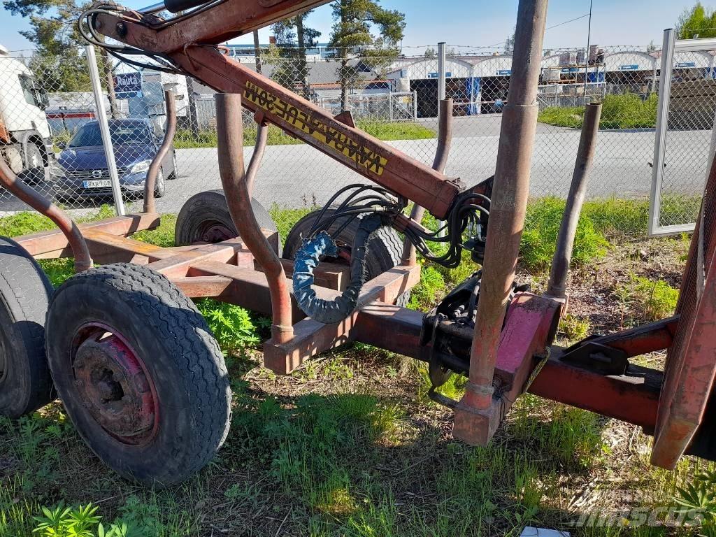 Patu 595+Metsäkärry رافعات ولوادر