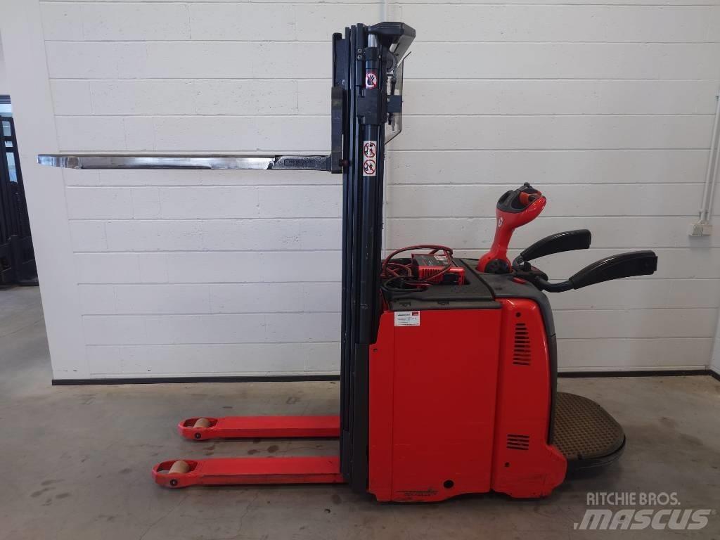 Linde L 12 AP شاحنات مناولة ذاتية الدفع