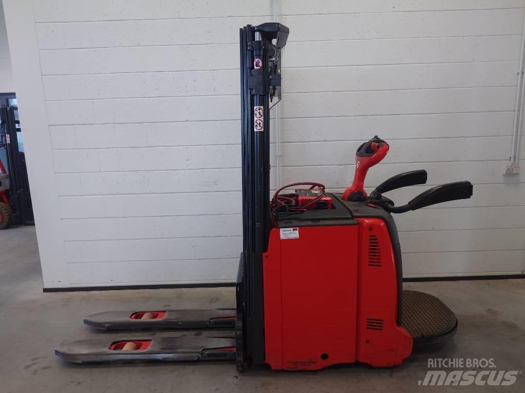 Linde L 12 AP شاحنات مناولة ذاتية الدفع