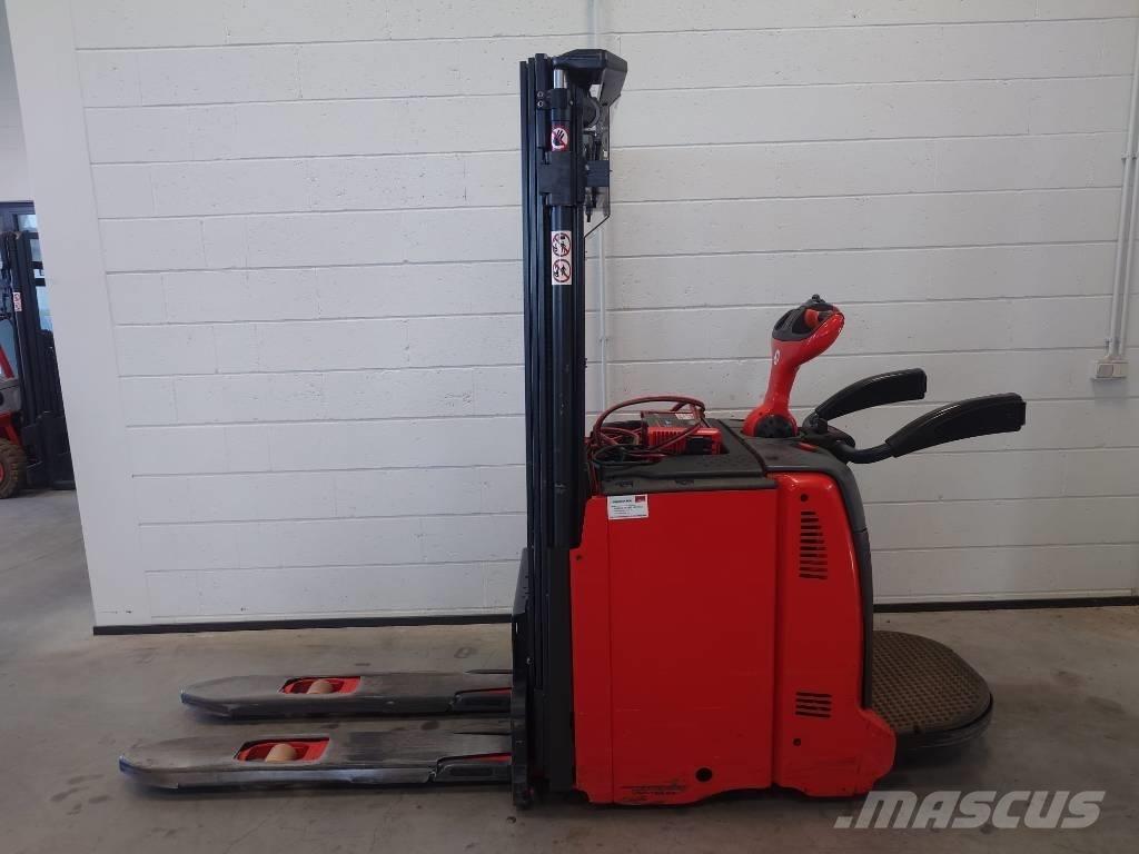 Linde L12AP/133 شاحنات مناولة ذاتية الدفع