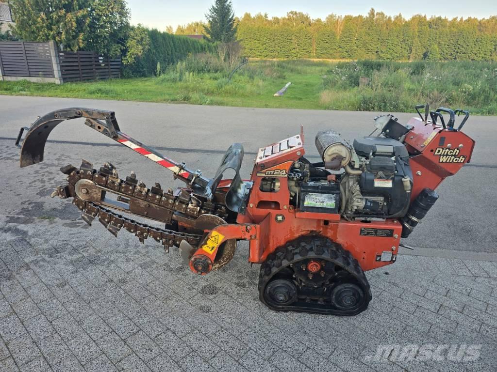 Ditch Witch RT 24 ماكينات حفر خنادق