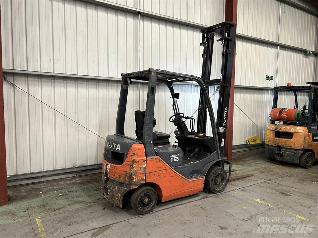 Toyota 02-8FDF15 شاحنات الديزل