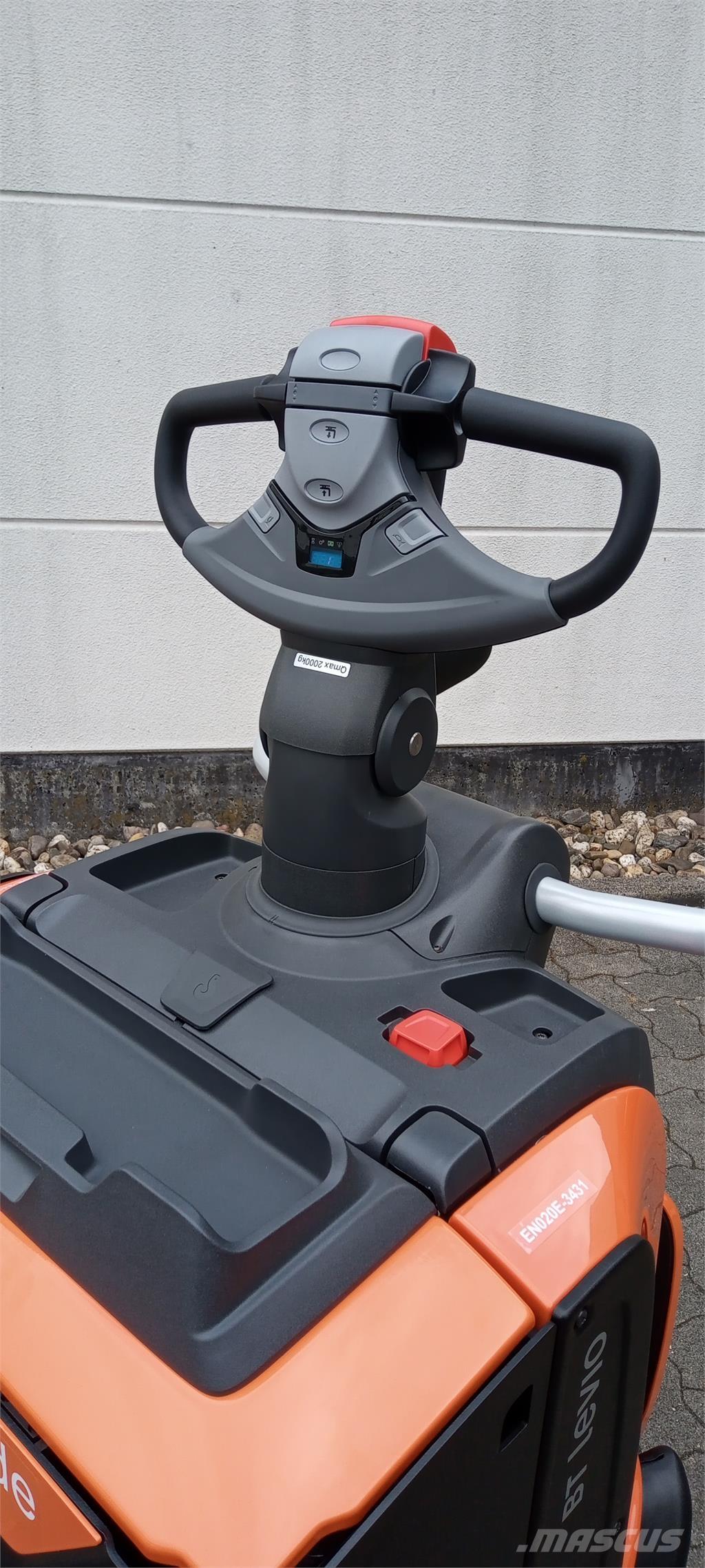 Toyota LPE200 معدات التكديس الجوالة