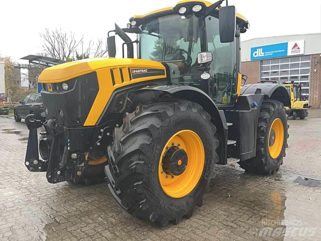 JCB Fastrac 4220 الجرارات