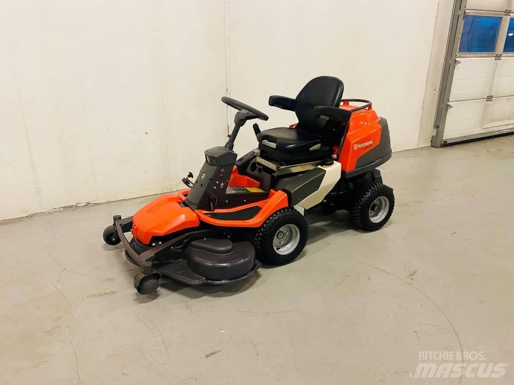 Husqvarna R418Ts AWD ركوب الحشائش