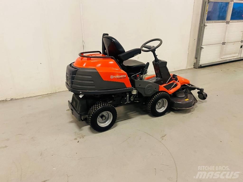 Husqvarna R418Ts AWD ركوب الحشائش