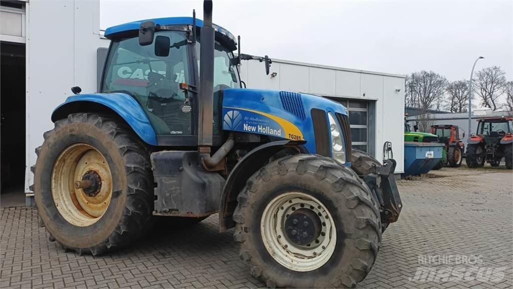 New Holland TG 285 الجرارات