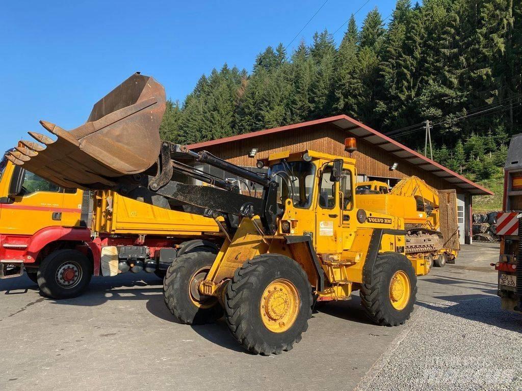 Volvo BM L 70 لوادر بعجل