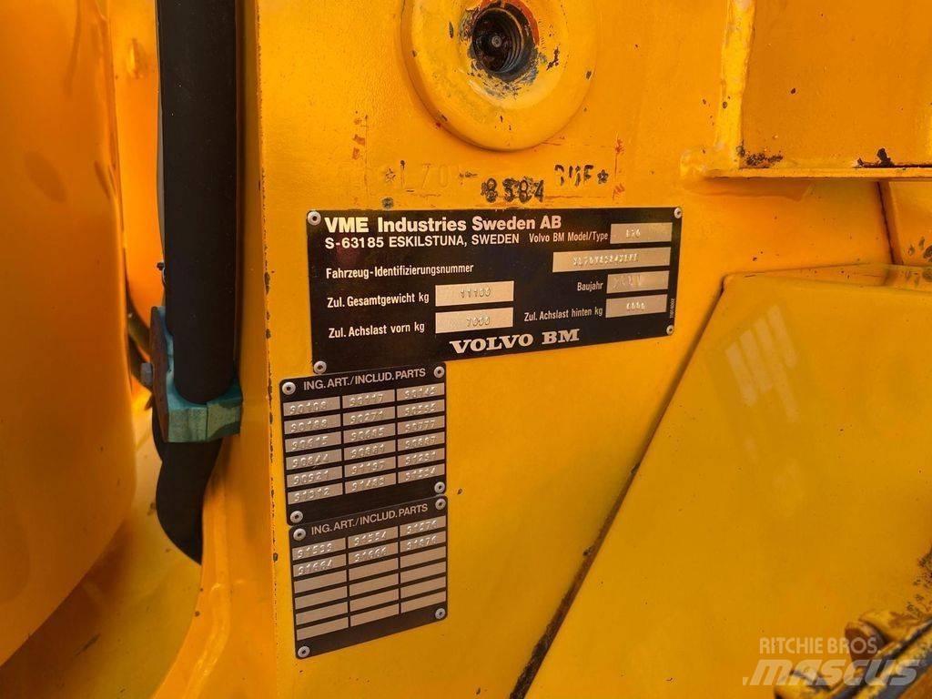 Volvo BM L 70 لوادر بعجل