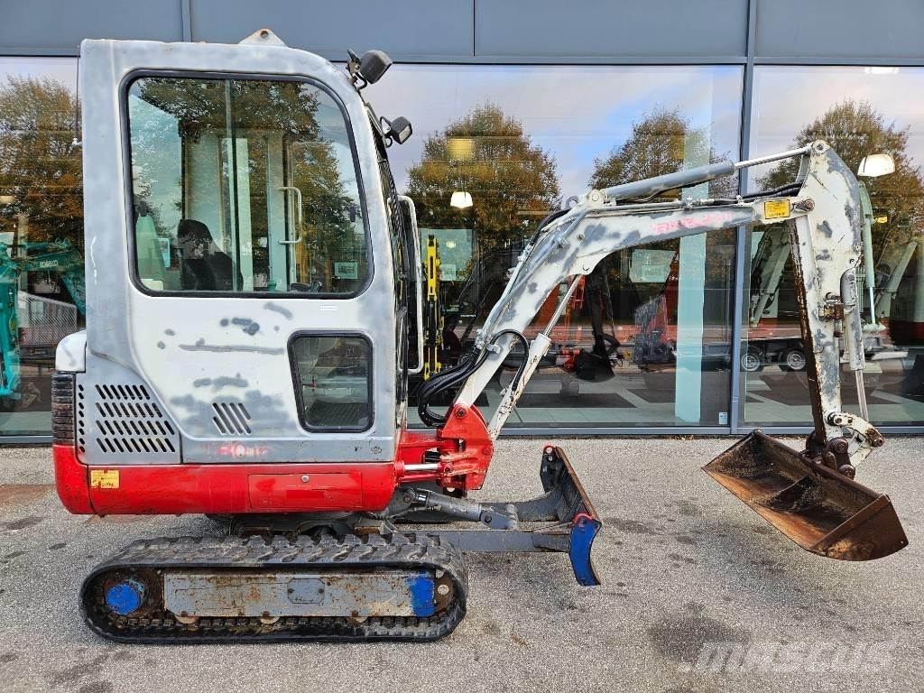 Takeuchi TB 016 حفارات صغيرة أقل من 7 طن (حفارات صغيرة)
