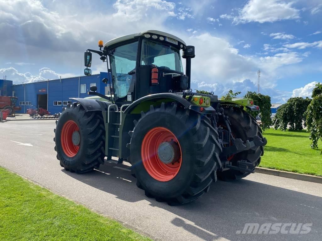 CLAAS Xerion 3800 الجرارات