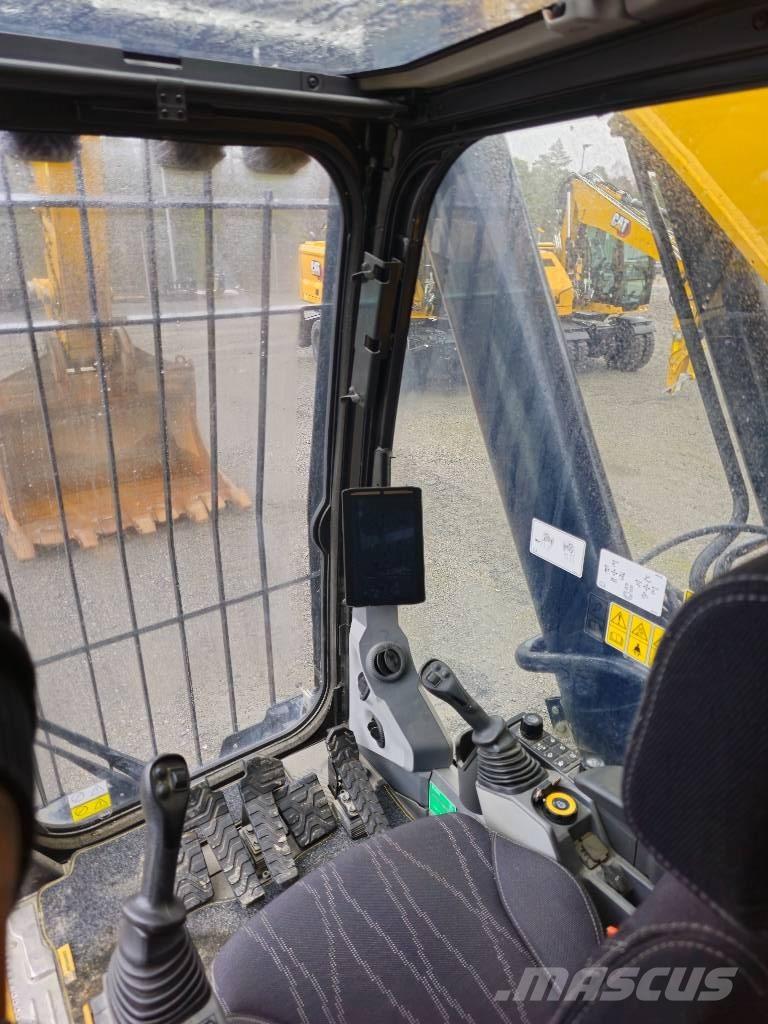 CAT 374 حفارات زحافة