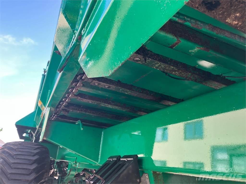 Tebbe HS 180 معدات توزيع السماد العضوي