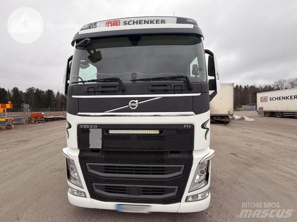 Volvo FH 500 شاحنات ذات هيكل صندوقي