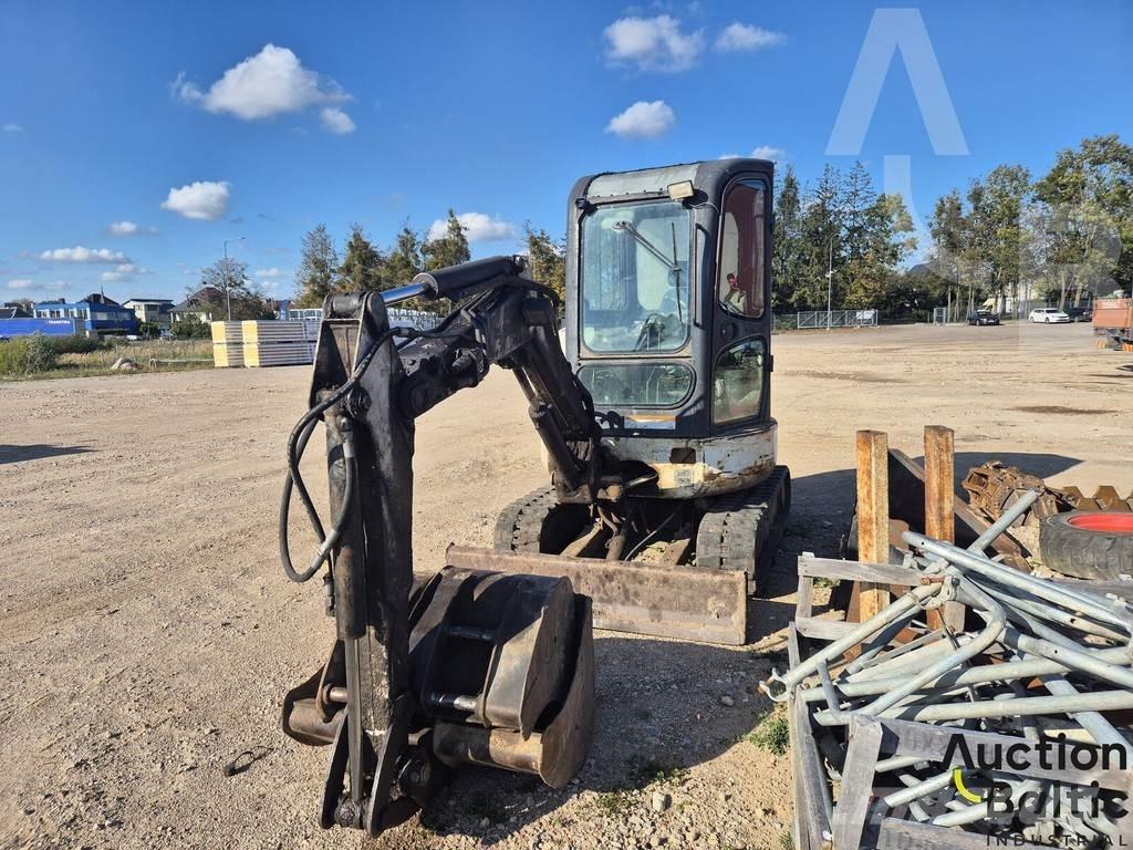 Bobcat 425 حفارات صغيرة أقل من 7 طن (حفارات صغيرة)