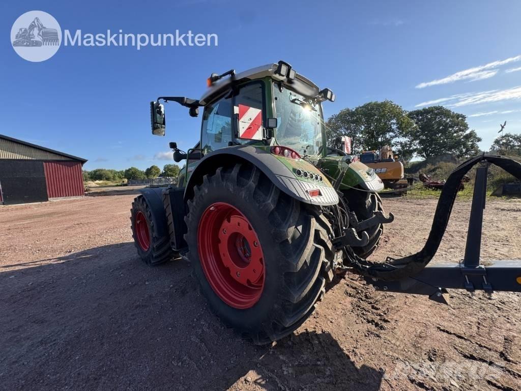 Fendt 724 Vario الجرارات