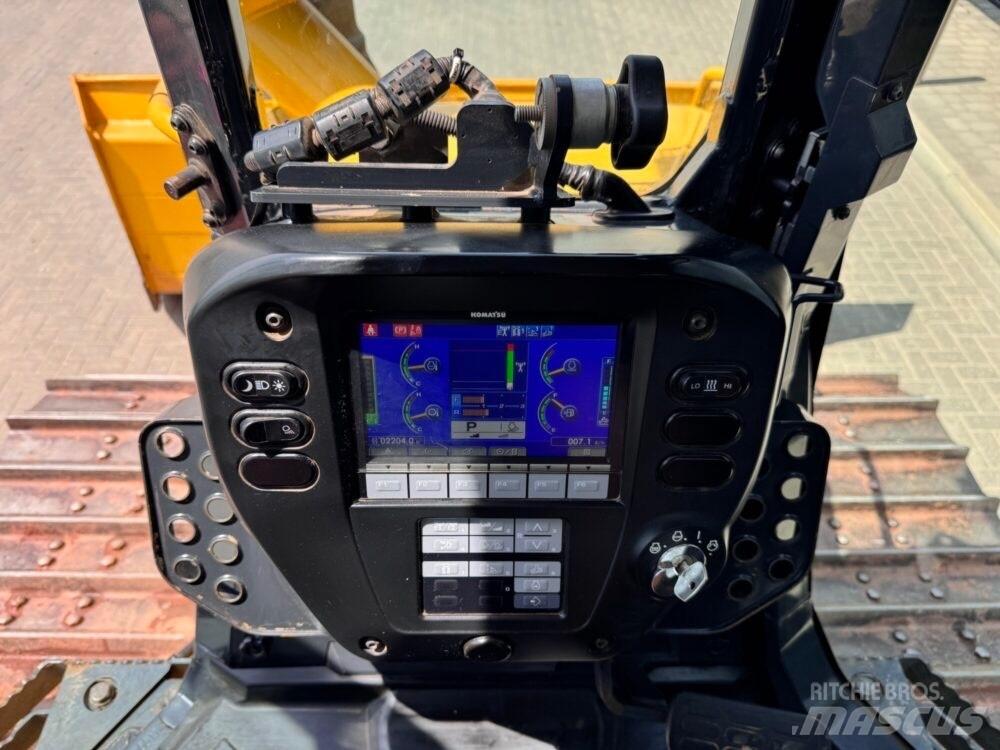 Komatsu D51PXi-24EO بلدوزرات مجنزرة